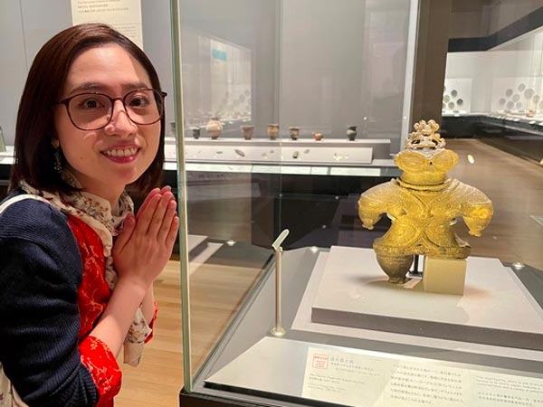 本物の遮光器土偶と近藤