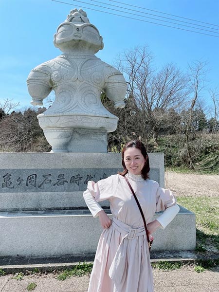 しゃこちゃんの像と近藤