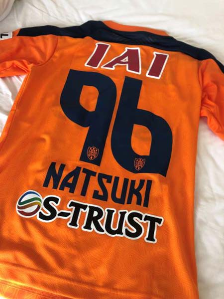 オレンジユニフォーム置き