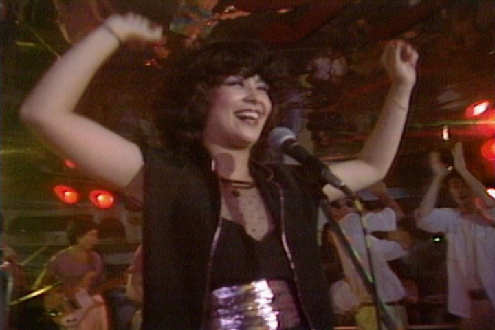 「女はそれを我慢できない」アン・ルイスさん 写真